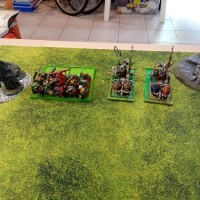 Chef Grozog Trofort et ses Durs à cuir et les chars Tik et Tak